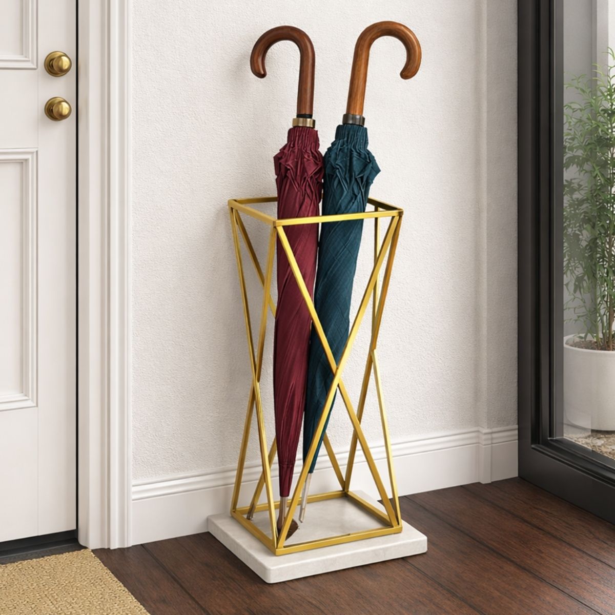 GEOMETRIC HOLDER