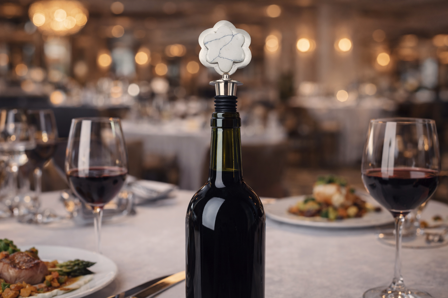 Ivory Crest Bottle stopper