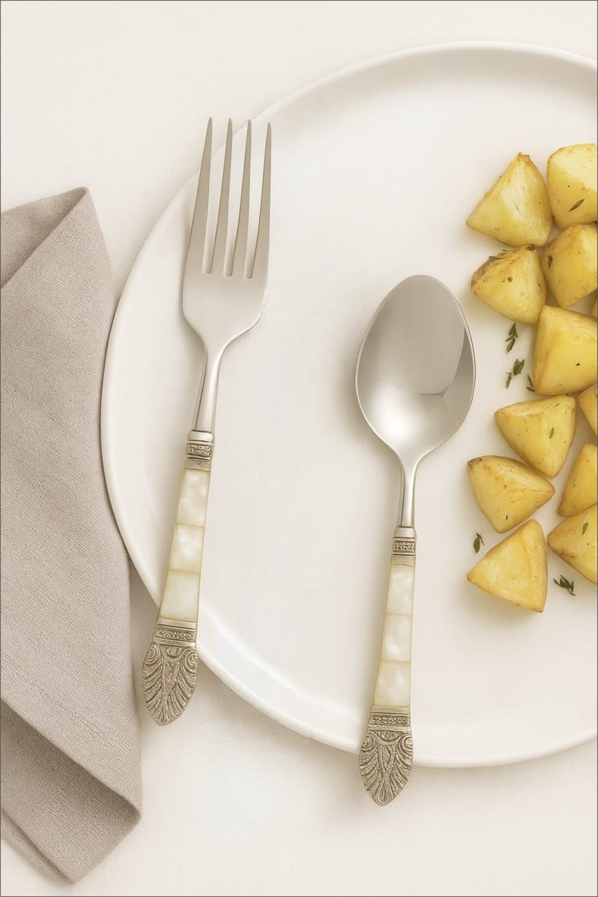 IMPERIAL CUTLERY - SET OF 4